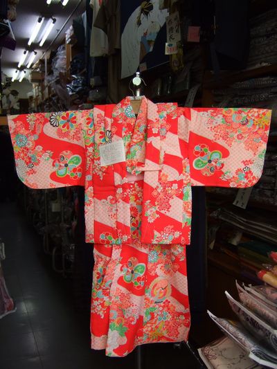 一つ身の着物 赤